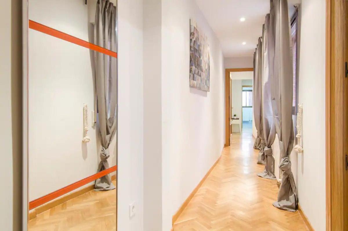 Bright & Spacious- City Center- 2Rooms-2Bathrooms, Madrid